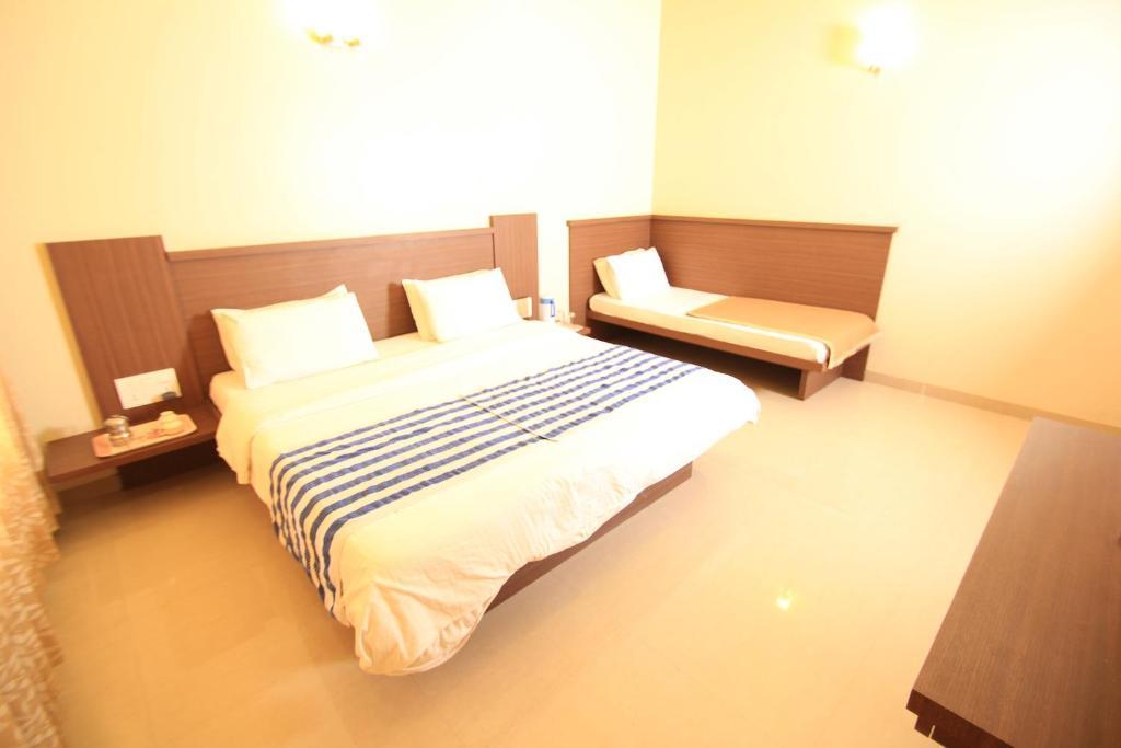 Hotel Sai Smaran Shirdi Δωμάτιο φωτογραφία